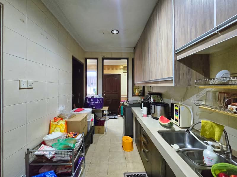 Rumah Teres 2 Tingkat untuk Dijual di Bukit Jelutong (Shah Alam) - Zulhilmi Zakaria - Kitchen - PropertyGuru.com.my