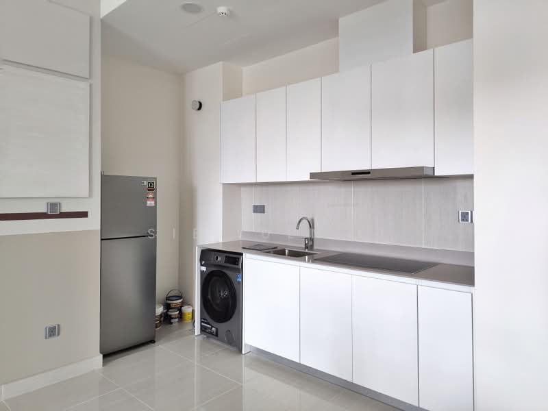 Service Residence for Sale at Senada Residence @ KLGCC Resort - Sie Yuen Li - Kitchen - PropertyGuru.com.my