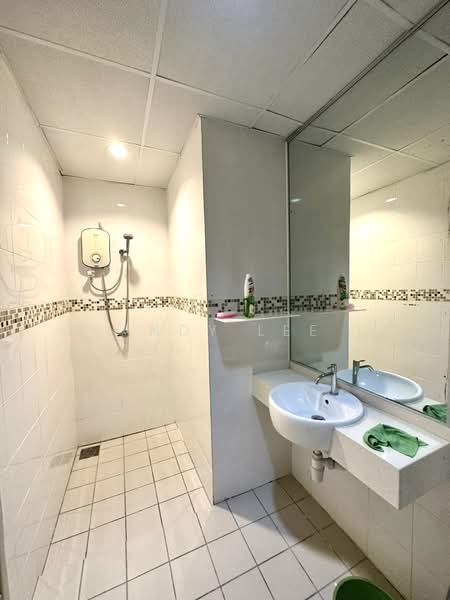 Kondominium untuk Disewa di One World 1 - Andy Lee - Bathroom - PropertyGuru.com.my