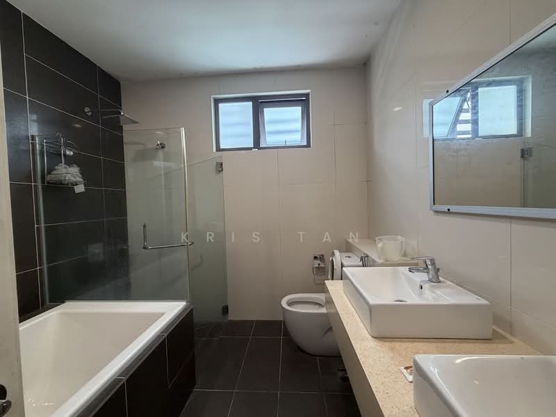 Rumah Berkembar untuk Dijual di Saujana Impian (Kajang) - Kris Tan - Bathroom - PropertyGuru.com.my