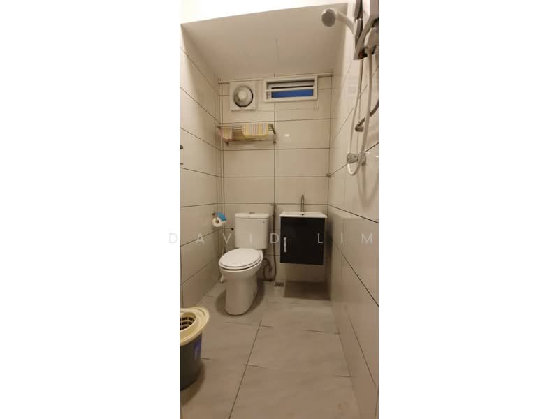 Kondominium untuk Dijual di Kuchai Brem Park 2 - David Lim - Bathroom - PropertyGuru.com.my