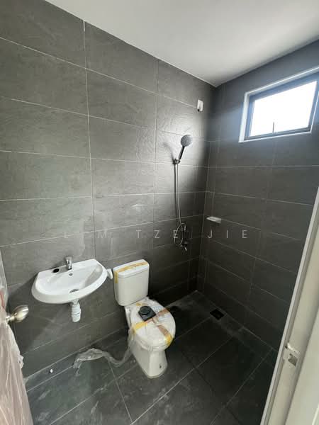Rumah Teres 2 Tingkat untuk Disewa di Ulu Tiram (Johor) - Lim Tze Jie - Bathroom - PropertyGuru.com.my