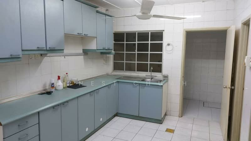 2-storey Terraced House for Sale in Bukit Rahman Putra (Sungai Buloh) - Ernest Chuah - Kitchen - PropertyGuru.com.my
