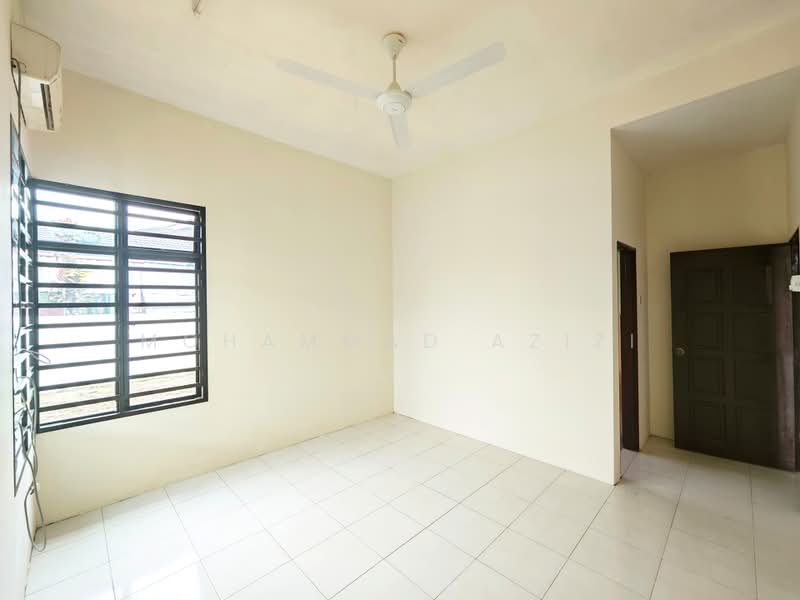Semi-Detached House for Sale in Kampung Sungai Soi (Kuantan) - Mohammad Azizi - PropertyGuru.com.my