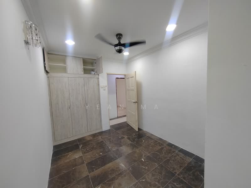 Terraced House for Sale in Bandar Country Homes (Rawang) - Yean Ma - Interior - PropertyGuru.com.my