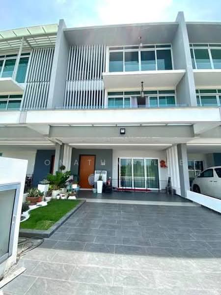 2.5-storey Terraced House for Sale in D'Island (Puchong) - Jonathan Lee - Exterior - PropertyGuru.com.my