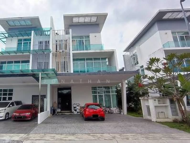 2.5-storey Terraced House for Sale in D'Island (Puchong) - Jonathan Lee - Exterior - PropertyGuru.com.my