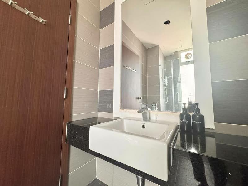 Condominium for Rent at KSL D'Esplanade Residence - Heng Hy - Bathroom - PropertyGuru.com.my
