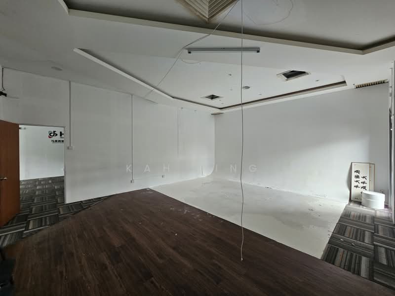 Shop / Office for Rent in Cheras (Kuala Lumpur) - Kah Hing - Interior - PropertyGuru.com.my