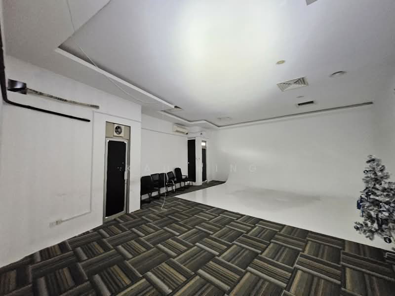Shop / Office for Rent in Cheras (Kuala Lumpur) - Kah Hing - Interior - PropertyGuru.com.my