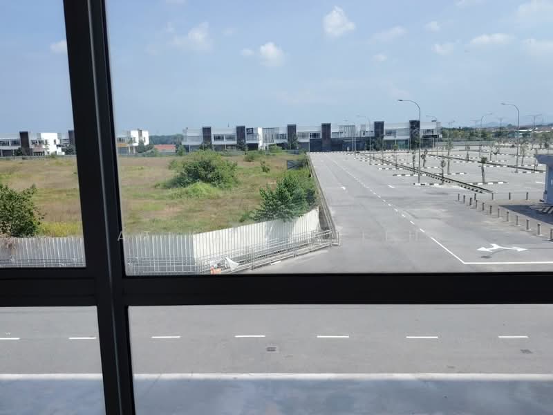 Kedai / Pejabat untuk Dijual di Bertam (Kepala Batas) - Atikah Salleh - Open facing view - PropertyGuru.com.my