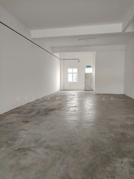 Kedai / Pejabat untuk Dijual di Bertam (Kepala Batas) - Atikah Salleh - Ground floor space another picture - PropertyGuru.com.my