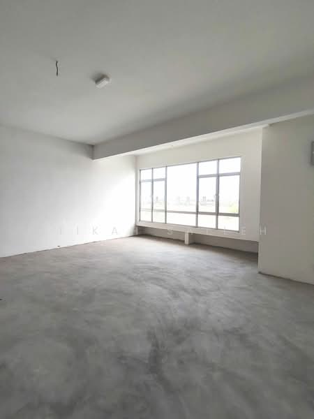 Kedai / Pejabat untuk Dijual di Bertam (Kepala Batas) - Atikah Salleh - First Floor another picture - PropertyGuru.com.my