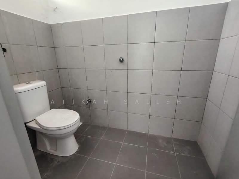 Kedai / Pejabat untuk Dijual di Bertam (Kepala Batas) - Atikah Salleh - Washroom - PropertyGuru.com.my