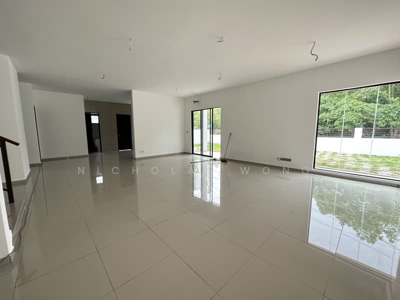 2-storey Terraced House for Sale in Taman Gembira (Jalan Klang Lama (Old Klang Road)) - Nicholas Wong - Living Room - PropertyGuru.com.my