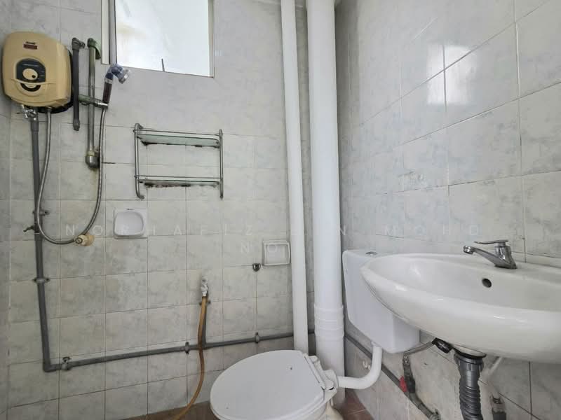 Apartment for Sale at Pangsapuri Lagoon Perdana - Norhafiz Bin Mohd Nor - PropertyGuru.com.my