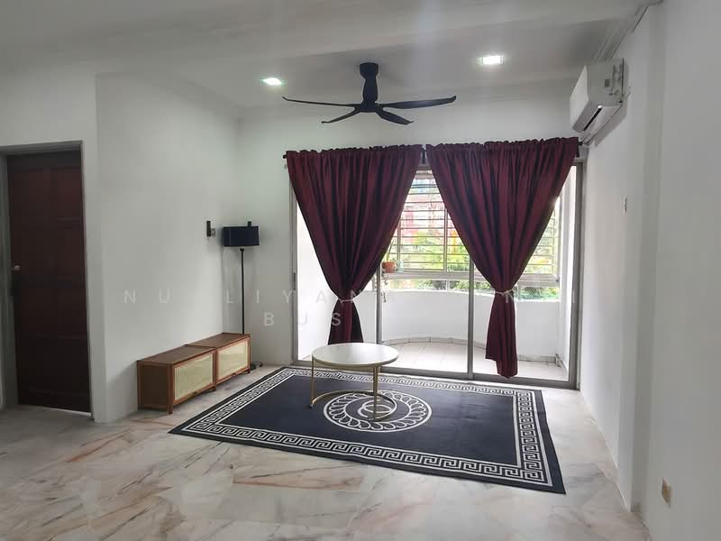 Pangsapuri untuk Disewa di Kekwa Apartment - Nurliyana Binti Busari - Living Room - PropertyGuru.com.my