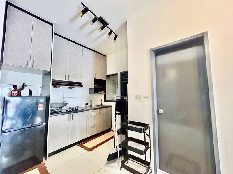 Kondominium untuk Disewa di The Holmes 2 - EMA ALLANG - Kitchen - PropertyGuru.com.my