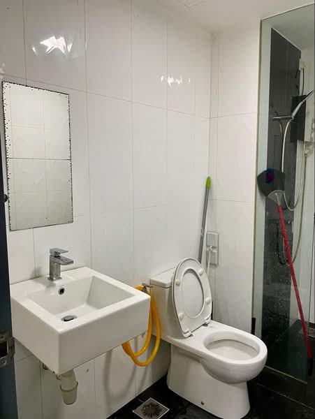 Servis Apartment untuk Disewa di Menara Suria (V12) - Lee Yuqi - Bathroom - PropertyGuru.com.my