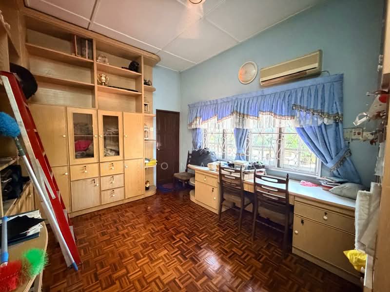Rumah Banglo untuk Dijual di Taman Perkota (Bukit Baru) - Ramona Tan - Study - PropertyGuru.com.my