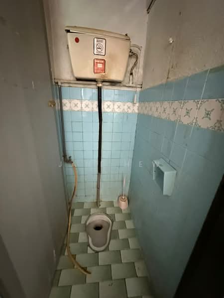 Rumah Teres 2 Tingkat untuk Dijual di Wangsa Maju (Kuala Lumpur) - Jane Hew - Bathroom - PropertyGuru.com.my