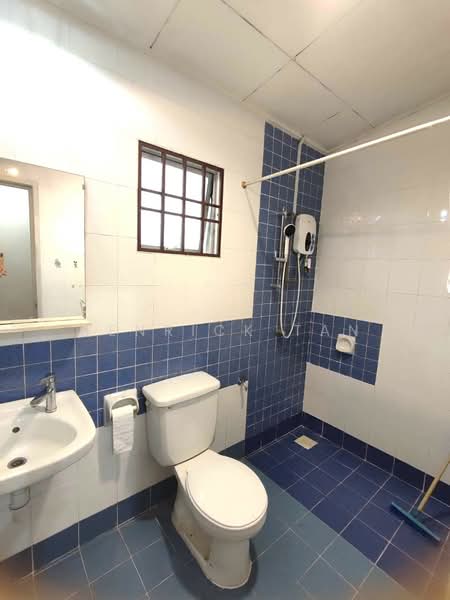 2-storey Terraced House for Rent in Kota Kemuning (Shah Alam) - Henrick Tan - Bathroom - PropertyGuru.com.my