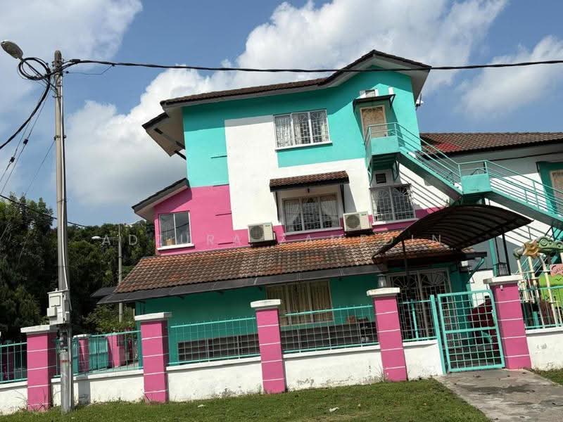 2.5-storey Terraced House for Sale in Bandar Puteri Puchong (Puchong) - Adzura Zamedin - Exterior - PropertyGuru.com.my