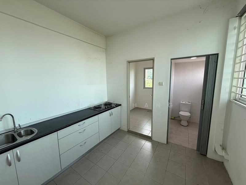 Kondominium untuk Dijual di The Latitude Condominium - Amber Hang - PropertyGuru.com.my