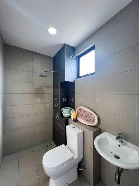 Semi-Detached House for Sale in Alam Sari (Bangi) - Masnizah Arifin - Bathroom - PropertyGuru.com.my