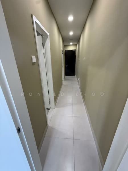 Service Residence for Rent at Dorsett Waterfront Subang - Ronald Khoo - Corridor - PropertyGuru.com.my