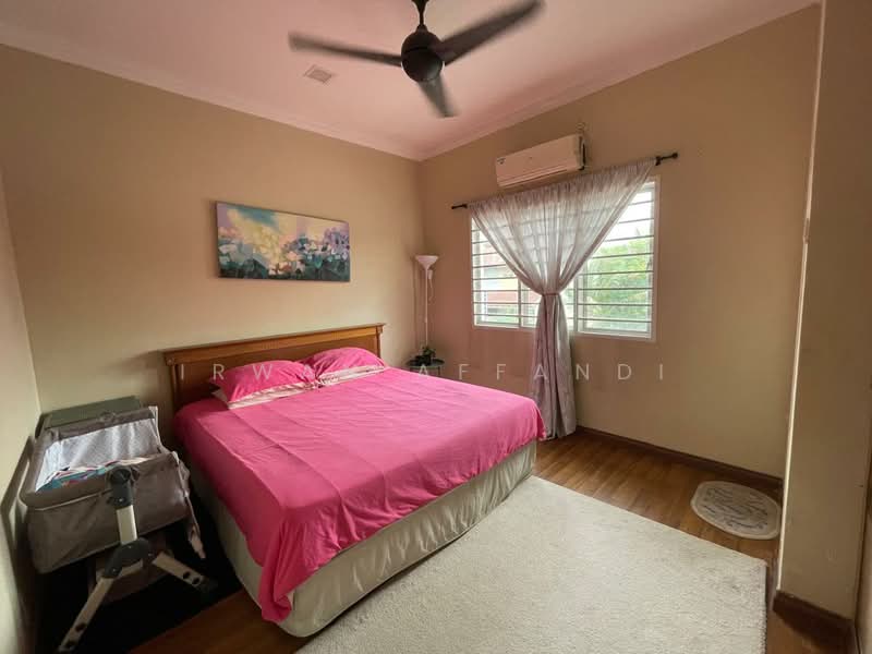 2-storey Terraced House for Sale in Bandar Saujana Putra (Tanjong Duabelas) - Irwan Affandi - Bedroom - PropertyGuru.com.my
