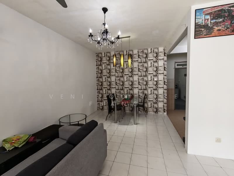 2-storey Terraced House for Rent in Setia Alam (Selangor) - Veni Foo Yoke Fuang - Living Room - PropertyGuru.com.my