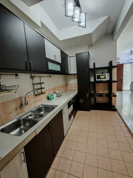 Rumah Teres 2-Tingkat untuk Disewa di Setia Alam (Selangor) - Veni Foo Yoke Fuang - Kitchen - PropertyGuru.com.my