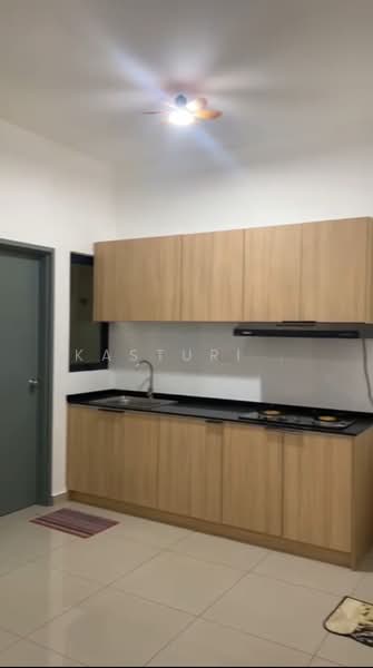 Kediaman Servis untuk Disewa di Parkland Residence @ Kajang 2 - Kasturi . - Kitchen - PropertyGuru.com.my