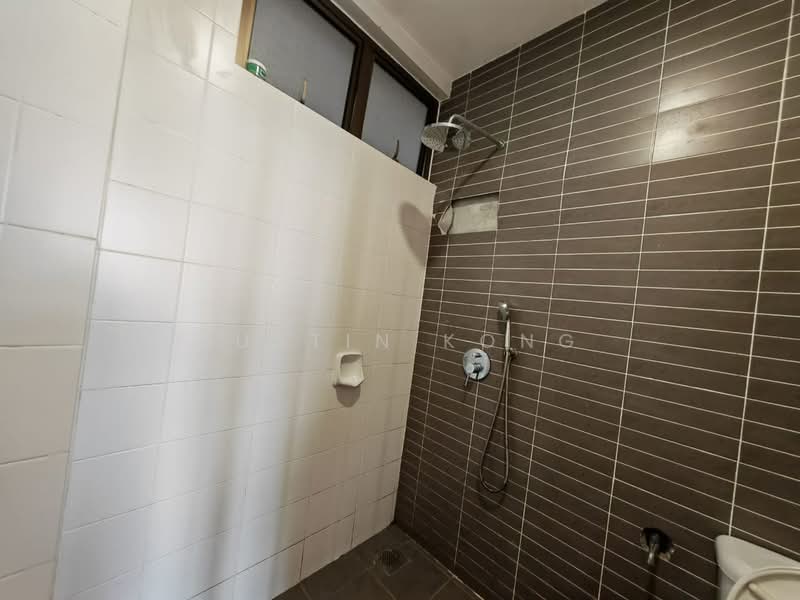 Service Residence for Sale at Palazio - Justin Kong - Bathroom - PropertyGuru.com.my