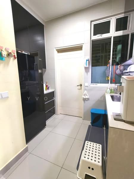 Servis Apartment untuk Dijual di Perling Heights Apartments - Yvonne Lim - Kitchen - PropertyGuru.com.my