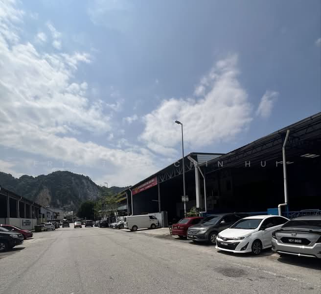 Kilang untuk Dijual di Taman Perindustrian Batu Caves (Batu Caves) - Eric Teoh Chin Hui - Exterior - PropertyGuru.com.my