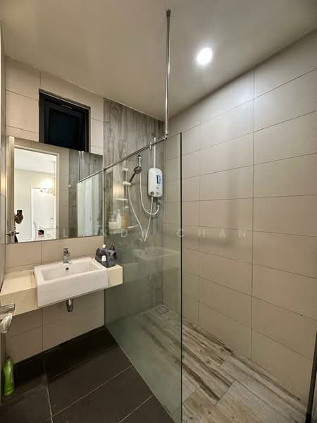 Servis Apartment untuk Dijual di Arte S - Lynda Chan - Bathroom - PropertyGuru.com.my