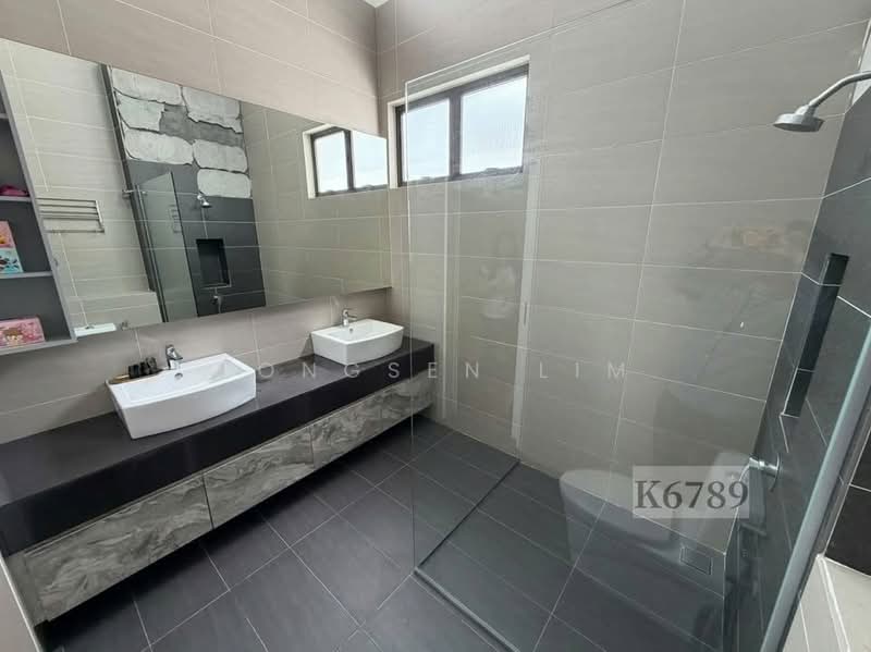 Rumah Teres 2.5 Tingkat untuk Dijual di Setia Utama (Setia Alam) - Yongsen Lim - Bathroom - PropertyGuru.com.my