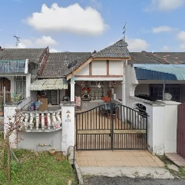 Rumah Teres 1 Tingkat untuk Dijual di Taman Universiti (Sri Gading) - Jason Tang - Exterior - PropertyGuru.com.my