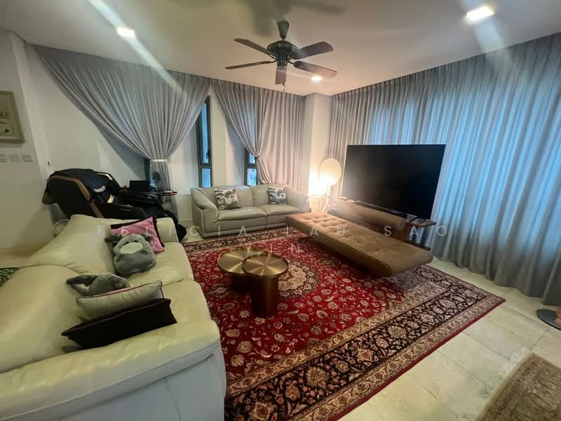 Kondominium untuk Dijual di The Capsquare Residences - Felicia Lau Sao Yin - Living Room - PropertyGuru.com.my