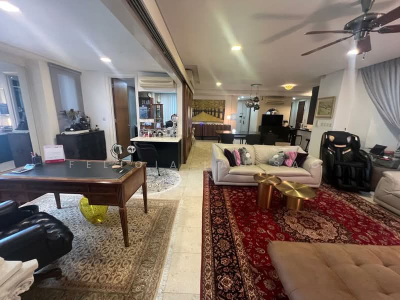 Kondominium untuk Dijual di The Capsquare Residences - Felicia Lau Sao Yin - Living Room - PropertyGuru.com.my