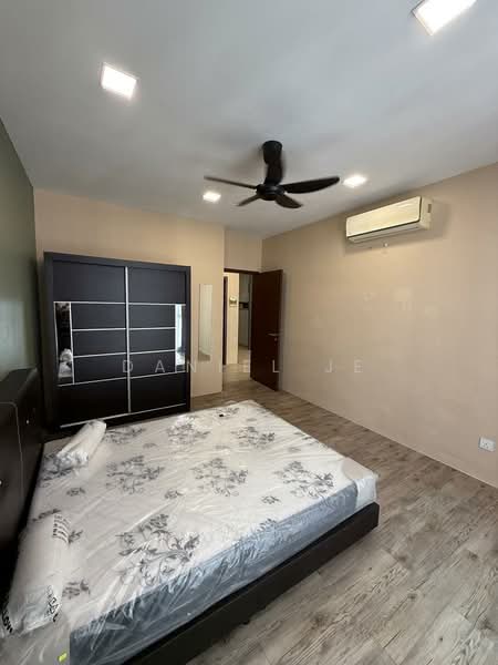 Condominium for Rent at Lakefront Residence - Daniel Je - PropertyGuru.com.my