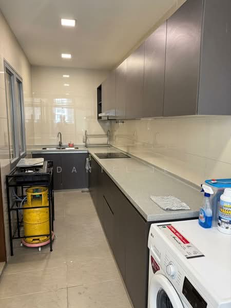 Condominium for Rent at Lakefront Residence - Daniel Je - PropertyGuru.com.my