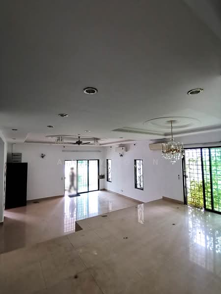 Semi-Detached House for Sale in Kota Damansara (Selangor) - Andy Gan - Living Room - PropertyGuru.com.my
