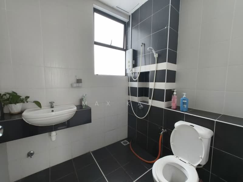 Apartment for Rent at Seri Austin Residence (Pangsapuri Seri Austin) - Max Kan - Bathroom - PropertyGuru.com.my