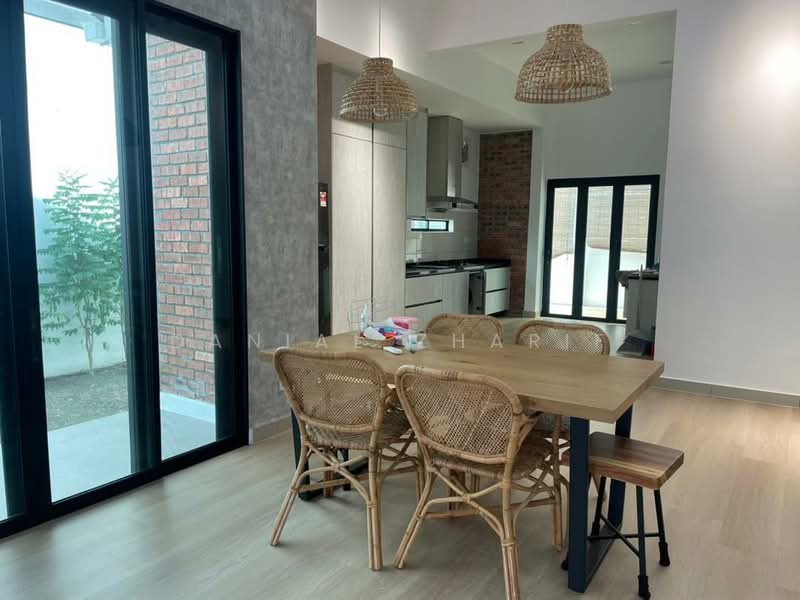 Bungalow House untuk Dijual di Seberang Perai (Penang) - Danial Zharif - Dining Room - PropertyGuru.com.my