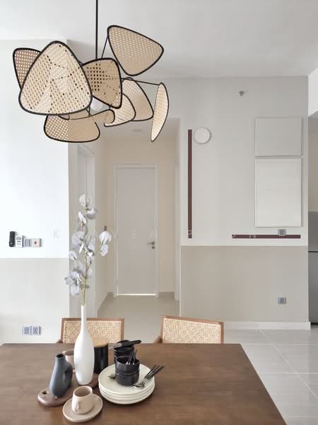 Service Residence for Sale at Senada Residence @ KLGCC Resort - Kraven Poon - Dining Room - PropertyGuru.com.my