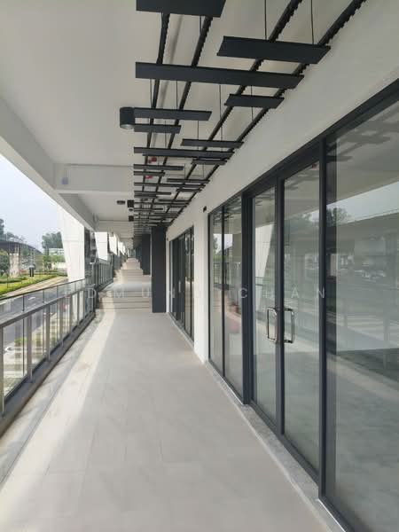 Kedai / Pejabat untuk Disewa di Puchong (Selangor) - Edmund Chan - Corridor - PropertyGuru.com.my