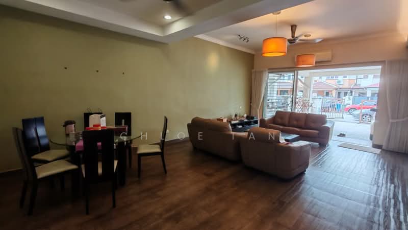 Rumah Teres 2 Tingkat untuk Dijual di Kemuning Utama (Shah Alam) - Chloe Tan - Living Room - PropertyGuru.com.my